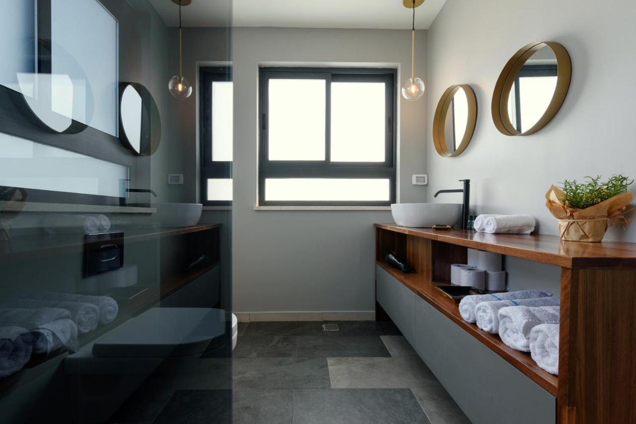 The Roof - By Sea Land Suites Tel Aviv Dış mekan fotoğraf